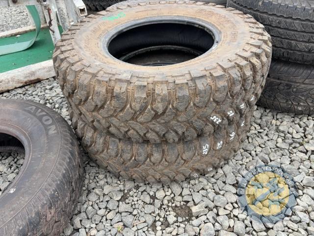 2x 235/18/16 tyres