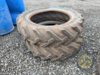 Set of 12.4/11/R28 with tubes