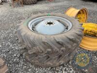 Set of 12.4/11/R28 tyres with rims - 3