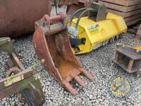 18' digger bucket