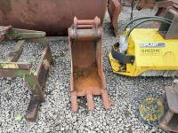 18' digger bucket - 2