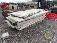 Bundle of insulated panels - 4
