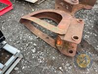 1ft 300mm drainage bucket 60mm pins - 3
