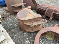 600 digging bucket no teeth 60mm pins - 2