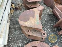 600 digging bucket no teeth 60mm pins - 4