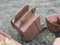 700 digging bucket teeth 60mm pins - 3
