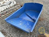 2tn dumper skip body and hydraulic ram - 2