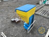 C-Dit seed slug pellet spreader - 4