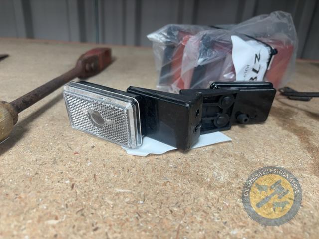 2x rechargable front marker lights