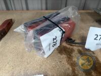 2x rectangular rear tail lights
