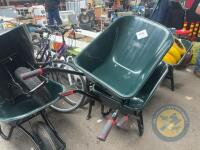120L plastic wheel barrow