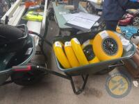 120L plastic wheel barrow - 2