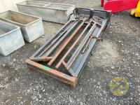 heavy duty cattle crush, headstock & attachment pins - 3
