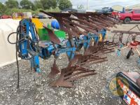 4 furrow reversible plough - 2