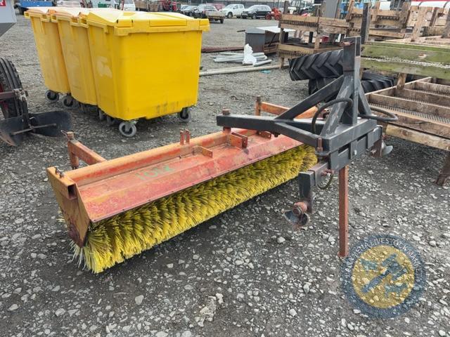 3 point linkage hydraulic yard brush with new brush