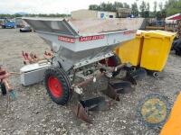 Reekie space setter with control box & Reekie box for fertiliser - 5
