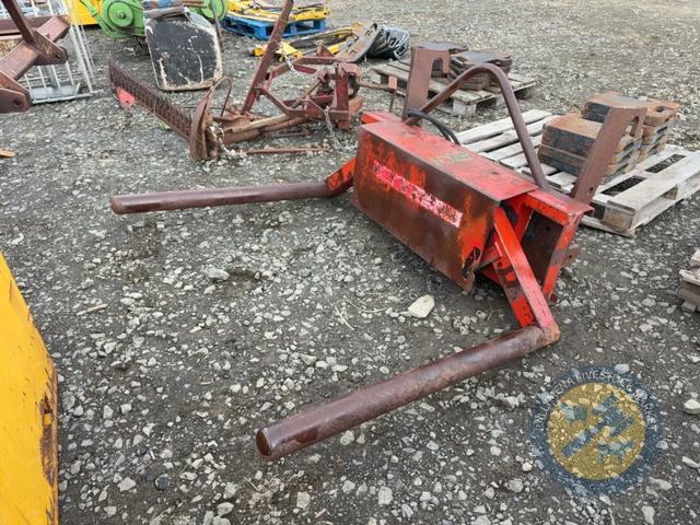 Red bale squeeze