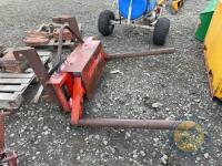 Red bale squeeze - 2