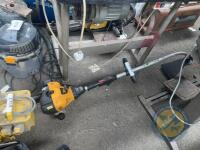 JCB Strimmer - 2