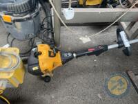 JCB Strimmer - 3
