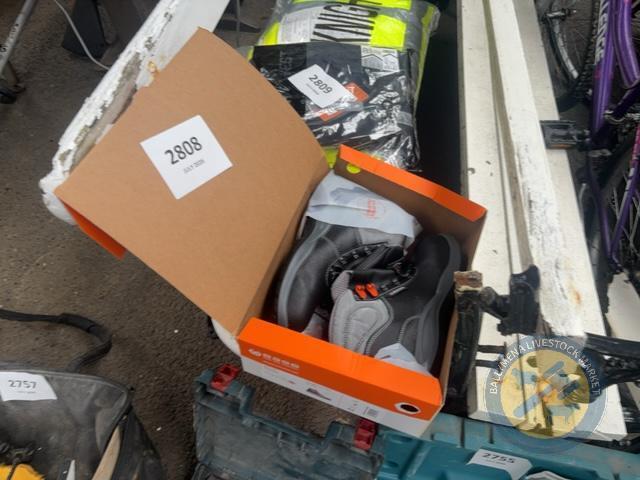 size 8 safety boots