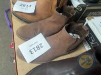 size 8 boots brown - 2