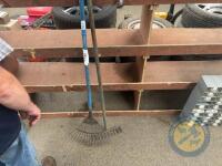 2 rakes