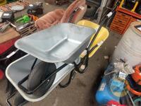 90L galvanised wheelbarrow - 2