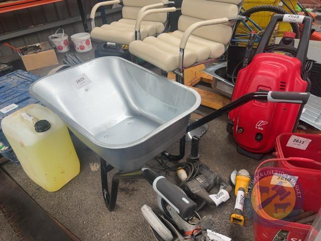 90L galvanised wheelbarrow