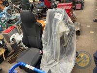 2x minibus seats - 2