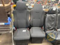 2x minibus seats - 2