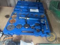 Brake caliper wind back tool set