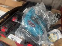 Ratchet gun with batteries - 2