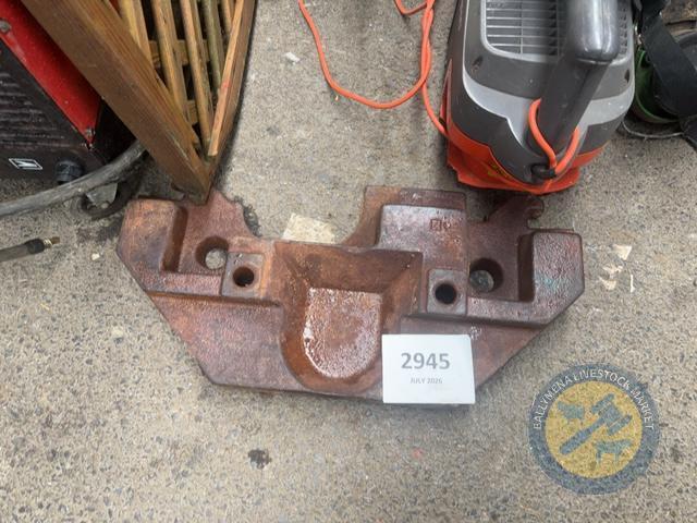 Tractor well weight