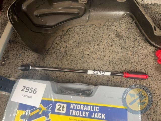 2ft 0.5inch breaker bar