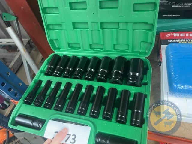 20 piece impact socket set green box