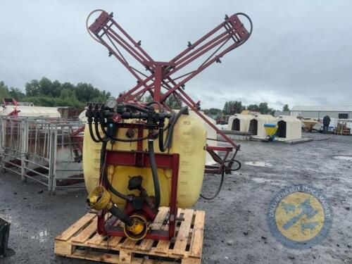 400L hardi sprayer