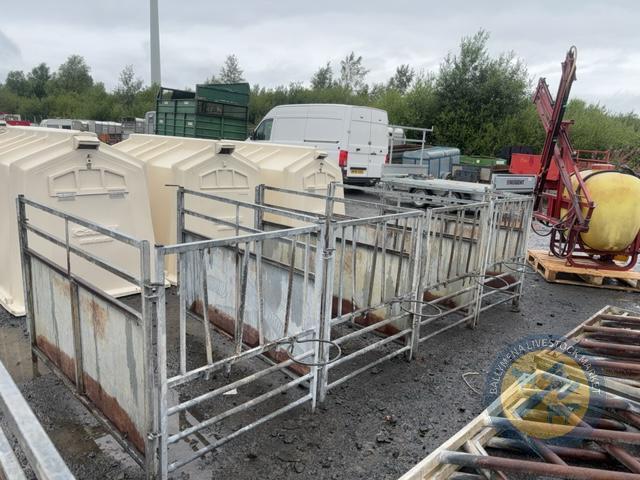5x calf pens with bucket holders & brackets