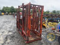 Cattle crush with new floor