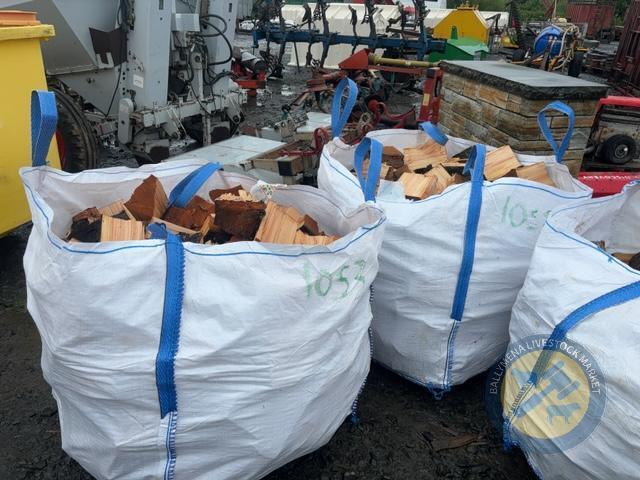 3x bags of sticks