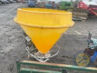 Jarmet 5 bag fertiliser sower & shaft - 3