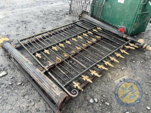 2x gates & posts