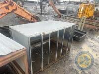 Fully galvanised lamb creep feeder - 4