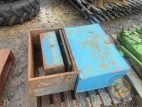 2x toolboxes - 2