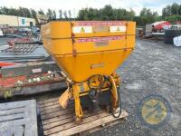 KRM salt spreader & shaft - 3