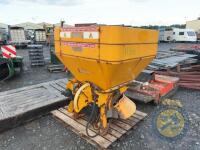 KRM salt spreader & shaft - 4