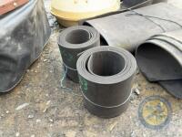 2x 17x14 rolls of rubber - 3