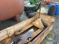 Pallet truck
