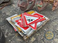 Metal road traffic signs approx 150