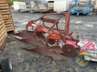 Kvernland 3 furrow plough - 4